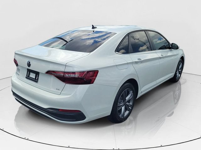 Certified 2023 Volkswagen Jetta SE FWD image 30
