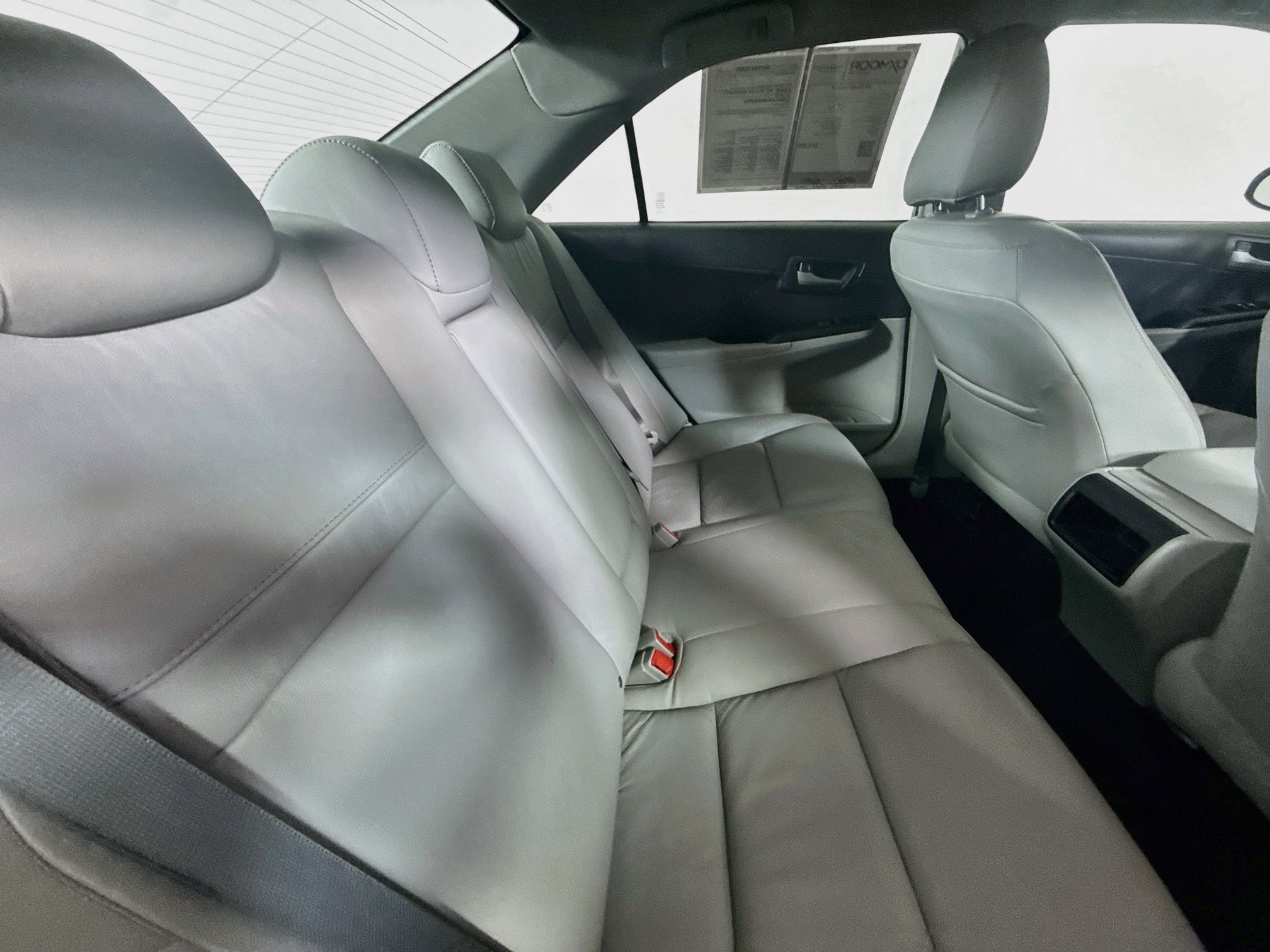 Used 2013 Toyota Camry LE FWD image 23