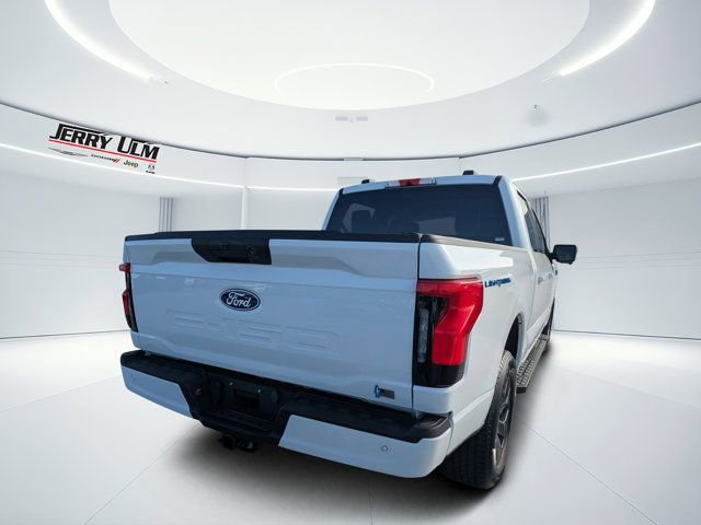 Used 2025 Ford F150 Lightning Flash image 3