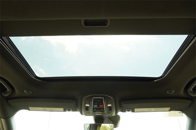 New 2025 Jeep Grand Cherokee Altitude image 17