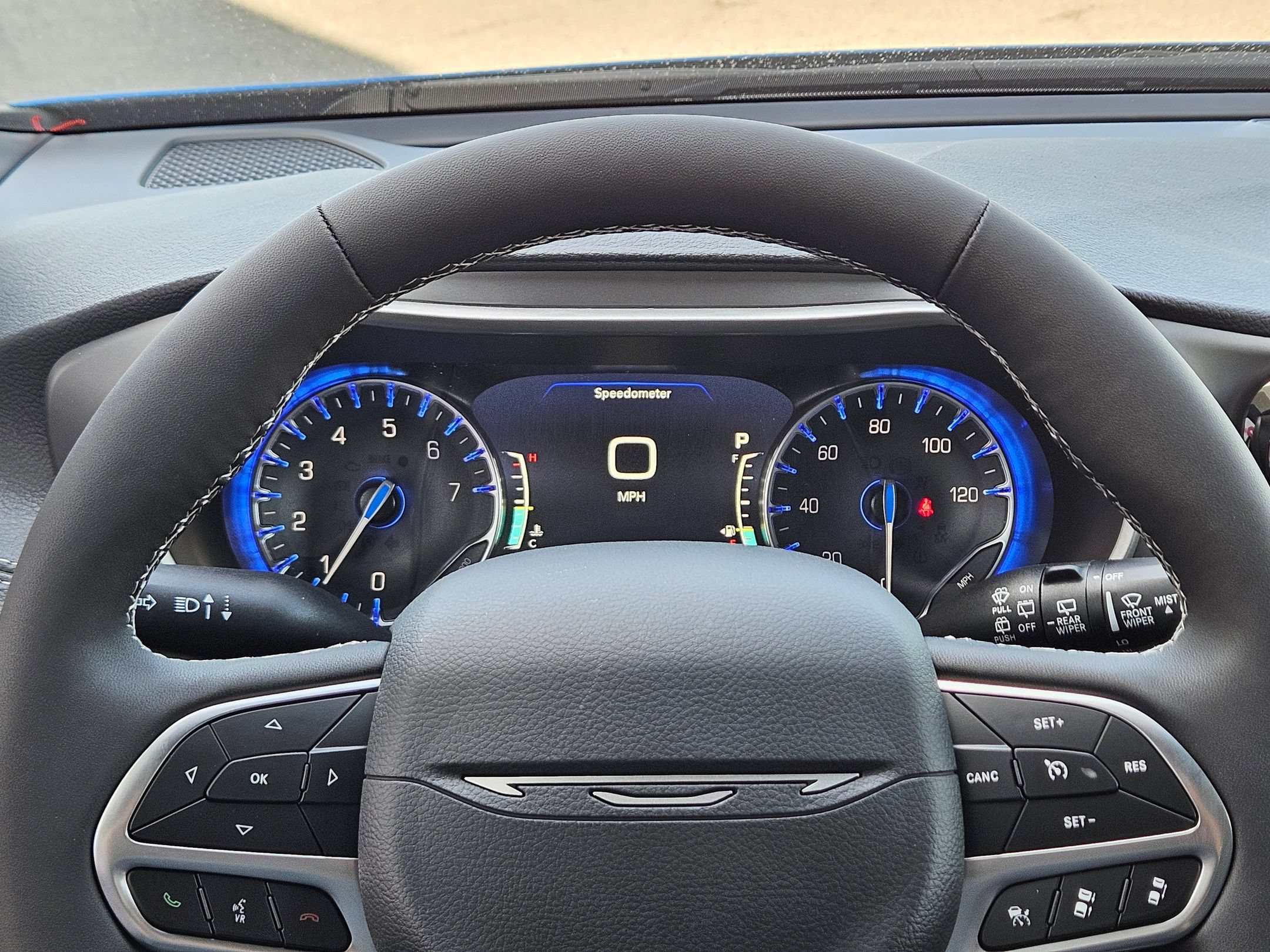 New 2027 Chrysler Pacifica Select FWD image 14