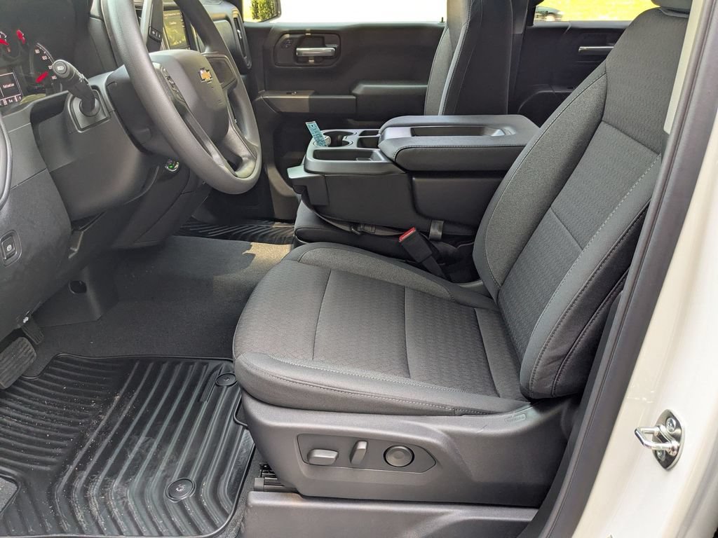 New 2026 Chevrolet Silverado 1500 Custom w/ Turbomax Blackout Package AWD/4WD image 11