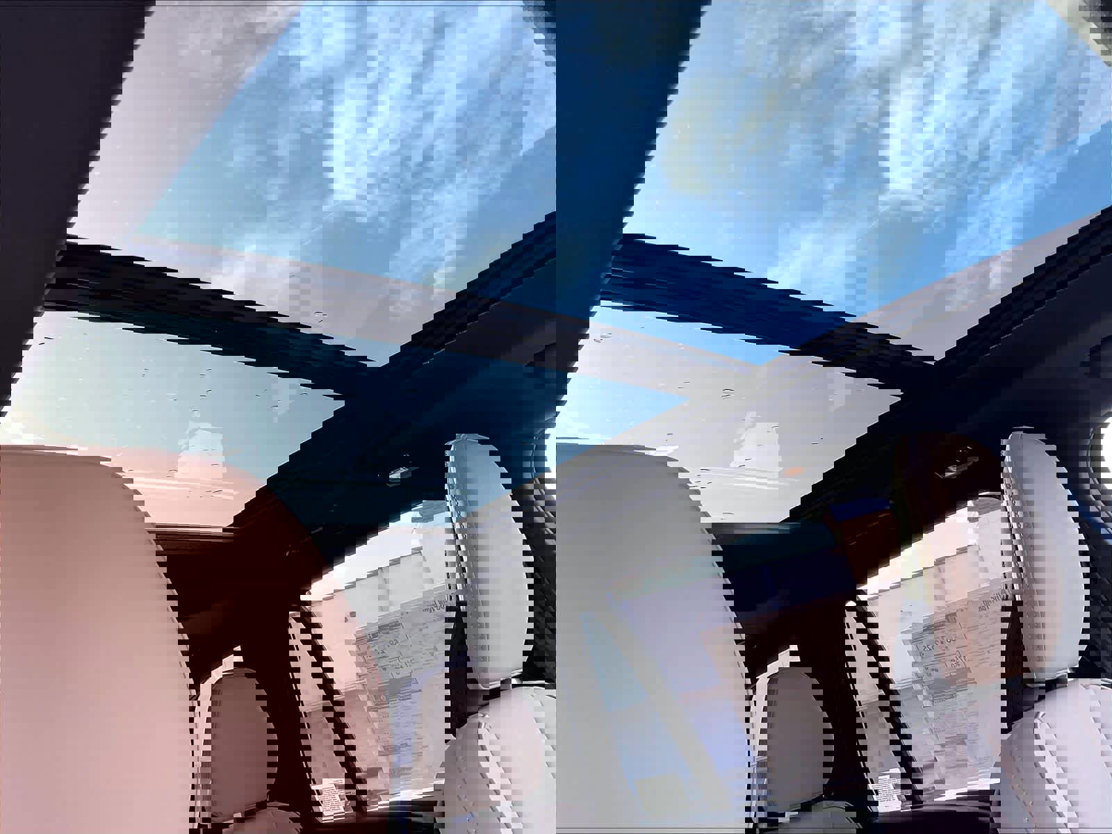 New 2026 Volvo XC90 T8 Plus w/ Protection Package Premier image 30