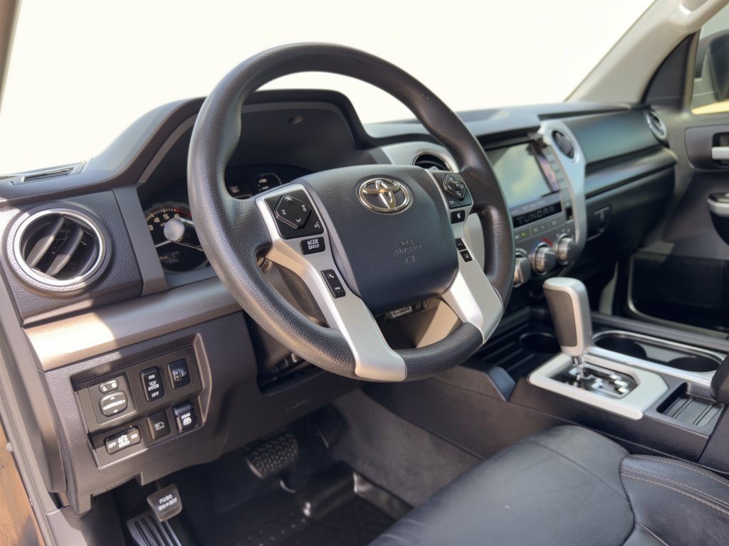 Used 2020 Toyota Tundra SR5 w/ SR5 Upgrade Package AWD/4WD image 4