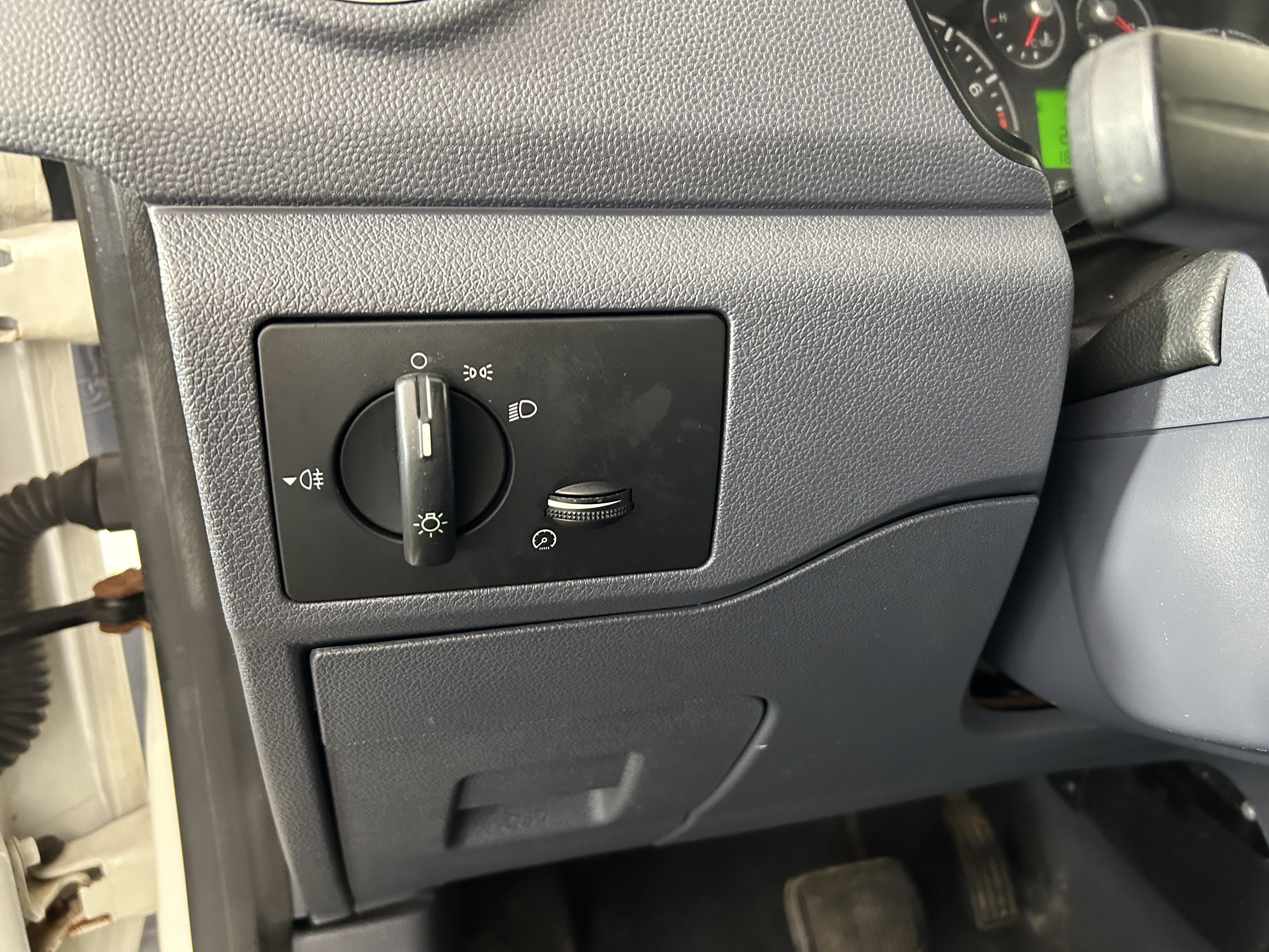 Used 2013 Ford Transit Connect XL FWD image 17
