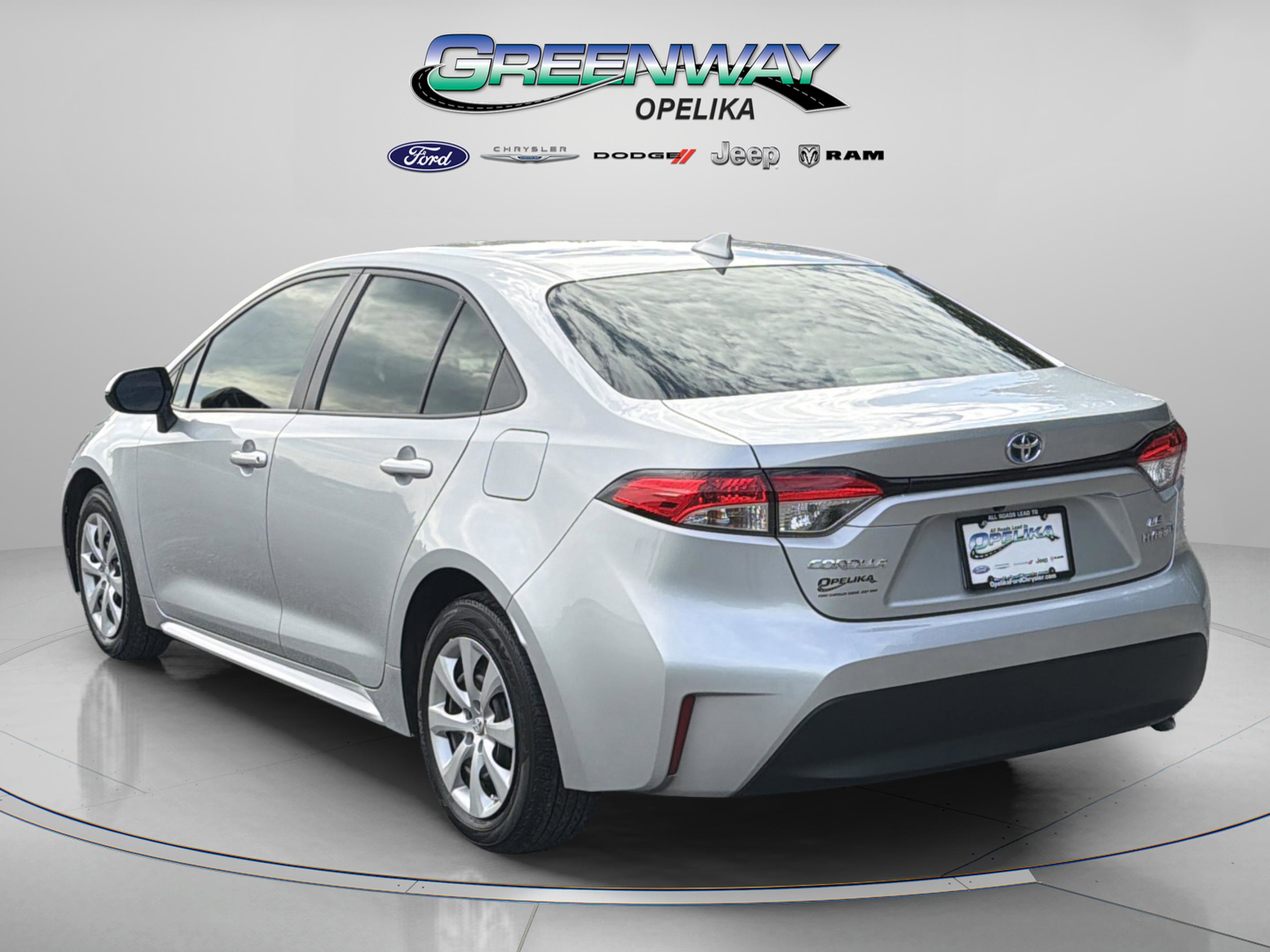 Used 2024 Toyota Corolla LE FWD image 5