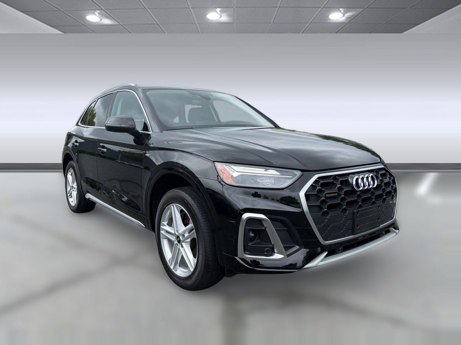 Used 2024 Audi Q5 e Premium w/ Convenience Package AWD/4WD image 7