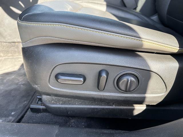 Used 2024 Chevrolet Trax ACTIV w/ Driver Confidence Package FWD image 42