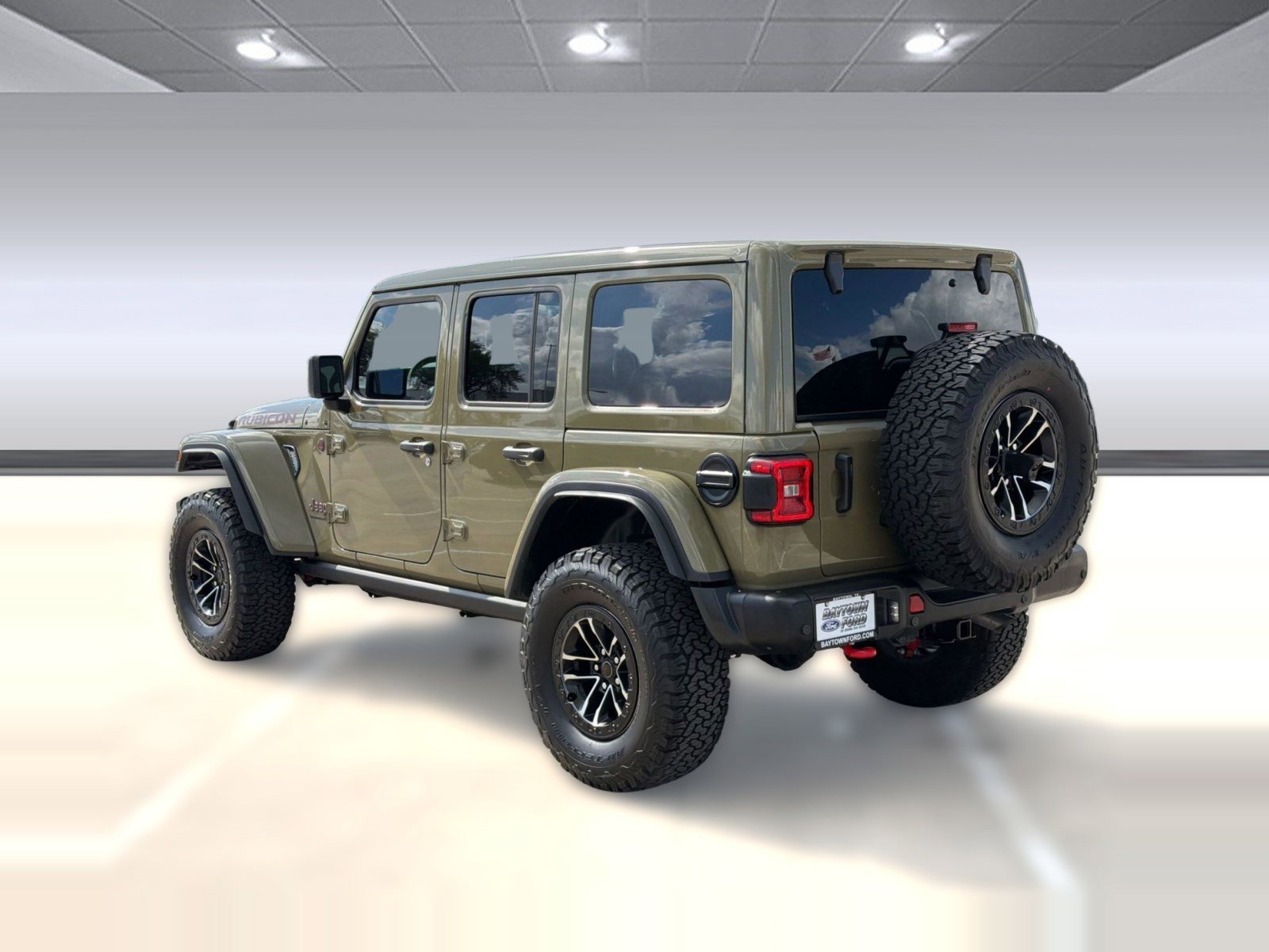 Used 2025 Jeep Wrangler Unlimited Rubicon image 3