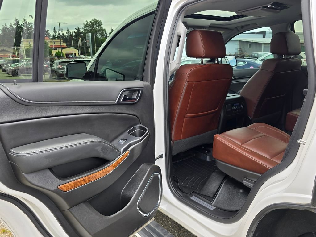 Used 2019 Chevrolet Tahoe Premier w/ Premier Plus Edition AWD/4WD image 14