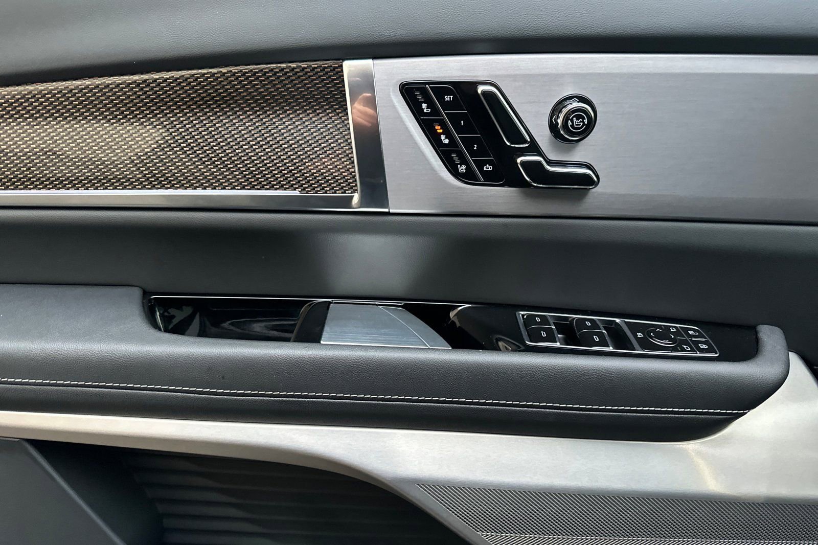 Used 2026 Cadillac Vistiq Sport w/ LPO, Floor Liner Package image 12