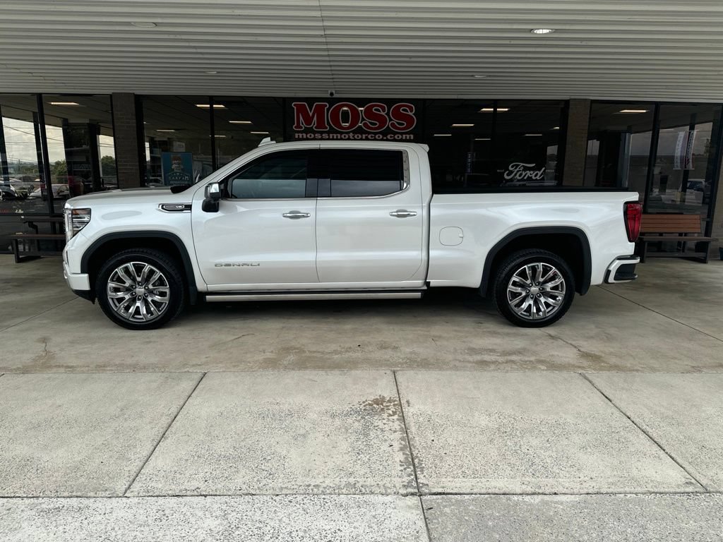 Used 2024 GMC Sierra 1500 Denali w/ Denali Reserve Package AWD/4WD image 7