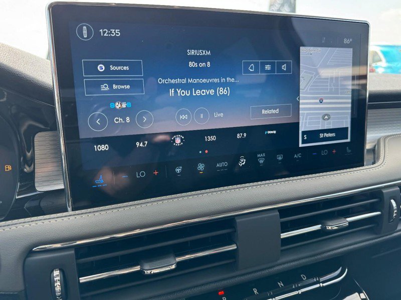 Used 2025 Lincoln Corsair Reserve w/ Rear Removable Package Tray image 16