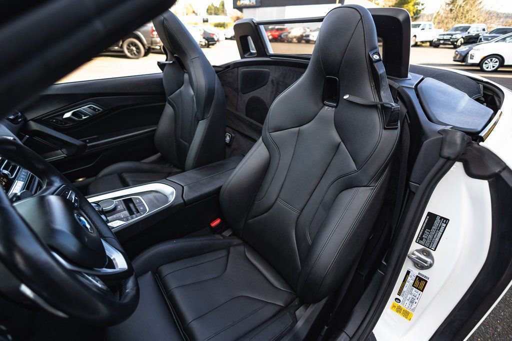 Used 2020 BMW Z4 sDrive30i w/ Convenience Package RWD image 28