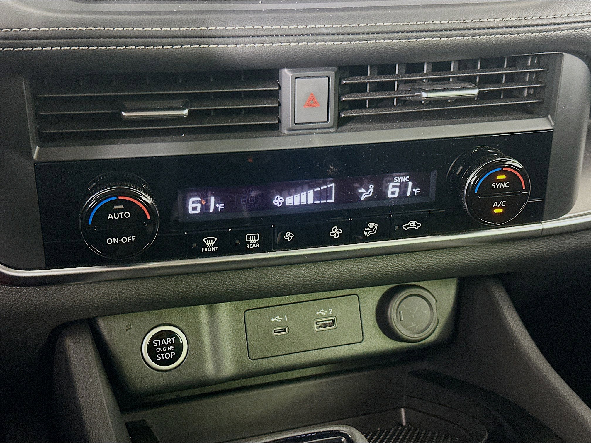 Used 2023 Nissan Rogue SV image 24