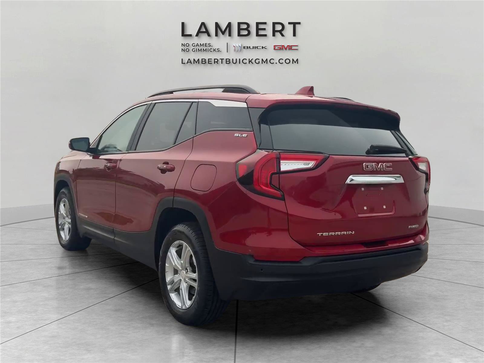 Used 2023 GMC Terrain SLE w/ Driver Convenience Package AWD/4WD image 3