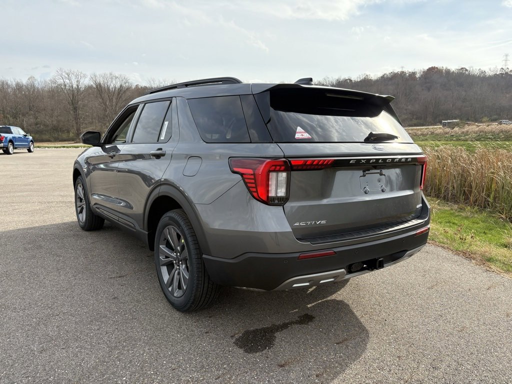 New 2026 Ford Explorer Active w/ Active Comfort Package image 3