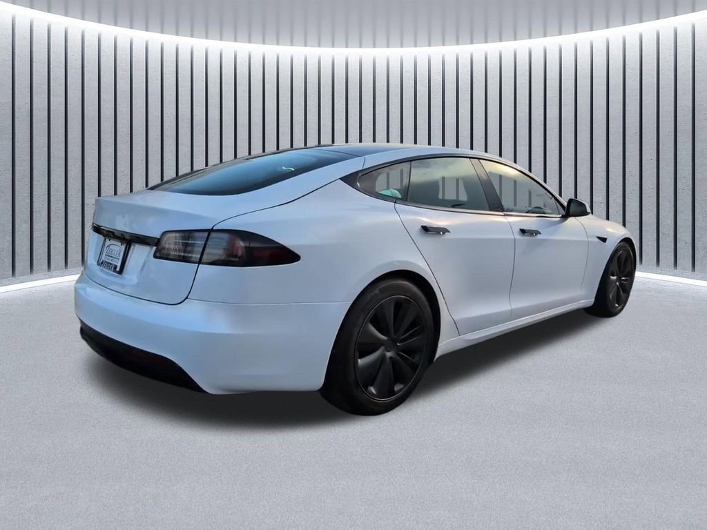 Used 2023 Tesla Model S image 9