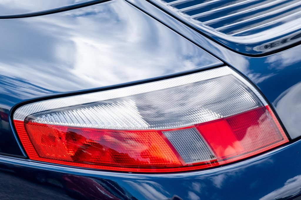 Used 1999 Porsche 911 Carrera RWD image 46