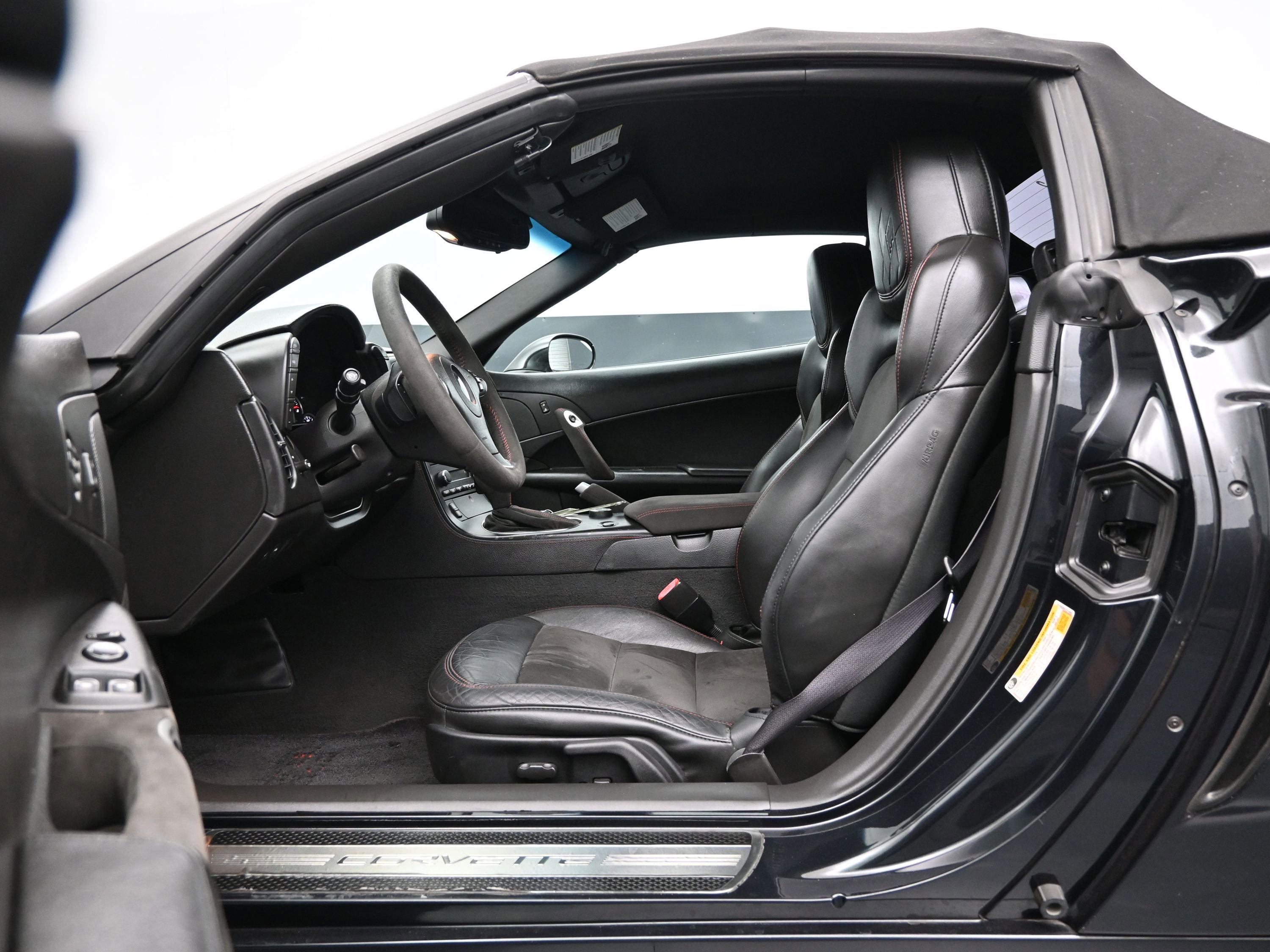 Used 2012 Chevrolet Corvette Grand Sport w/ 3LT Preferred Equipment Group image 10