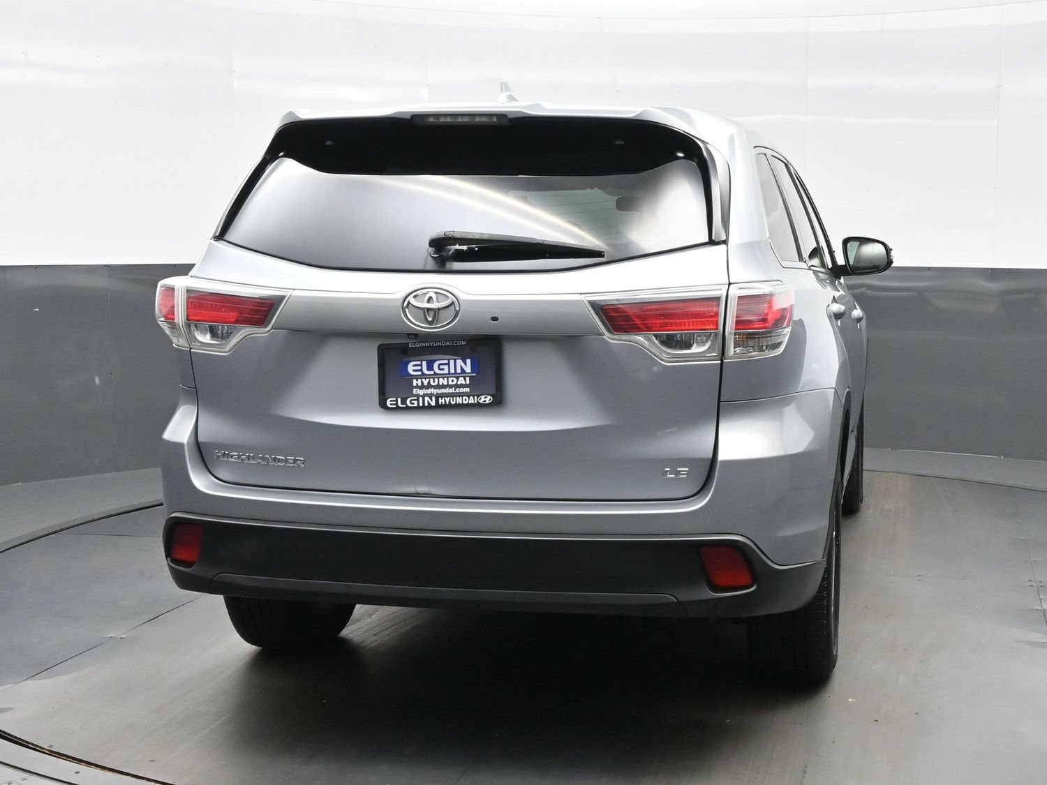 Used 2014 Toyota Highlander Plus FWD image 5