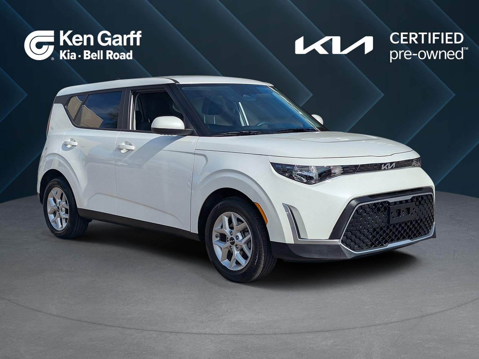 Certified 2025 Kia Soul LX image 1