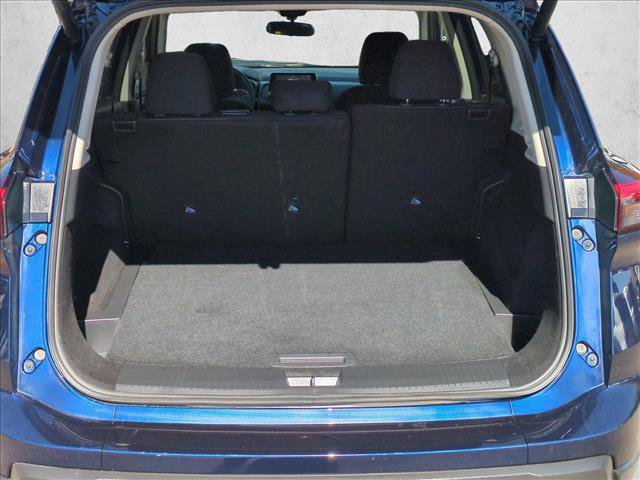 Used 2026 Nissan Rogue SV AWD/4WD image 6
