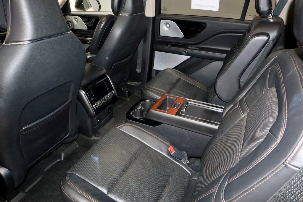 Used 2020 Lincoln Aviator Reserve w/ Equipment Group 201A image 20