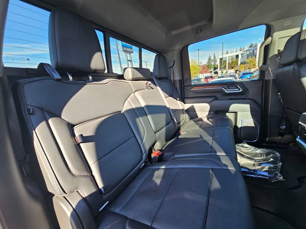 Certified 2025 GMC Sierra 3500 Denali w/ Denali Reserve Package AWD/4WD image 31
