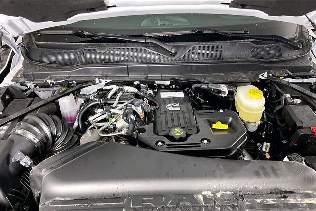 New 2026 RAM 2500 Laramie AWD/4WD image 2