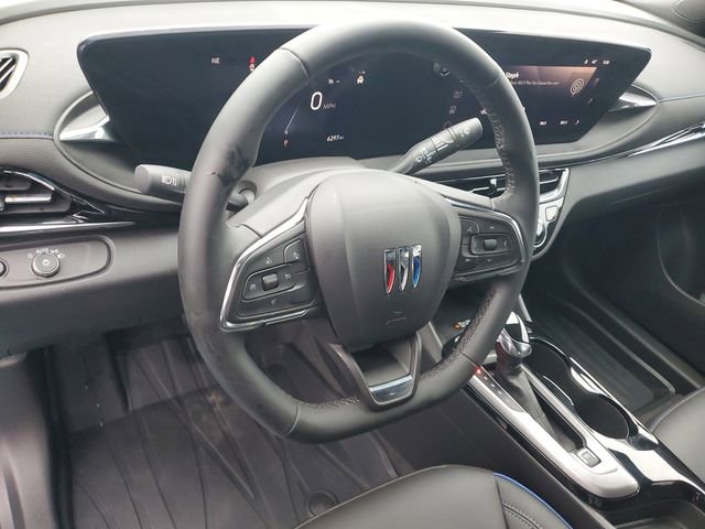 Used 2025 Buick Envista Sport Touring w/ Convenience II Package image 18