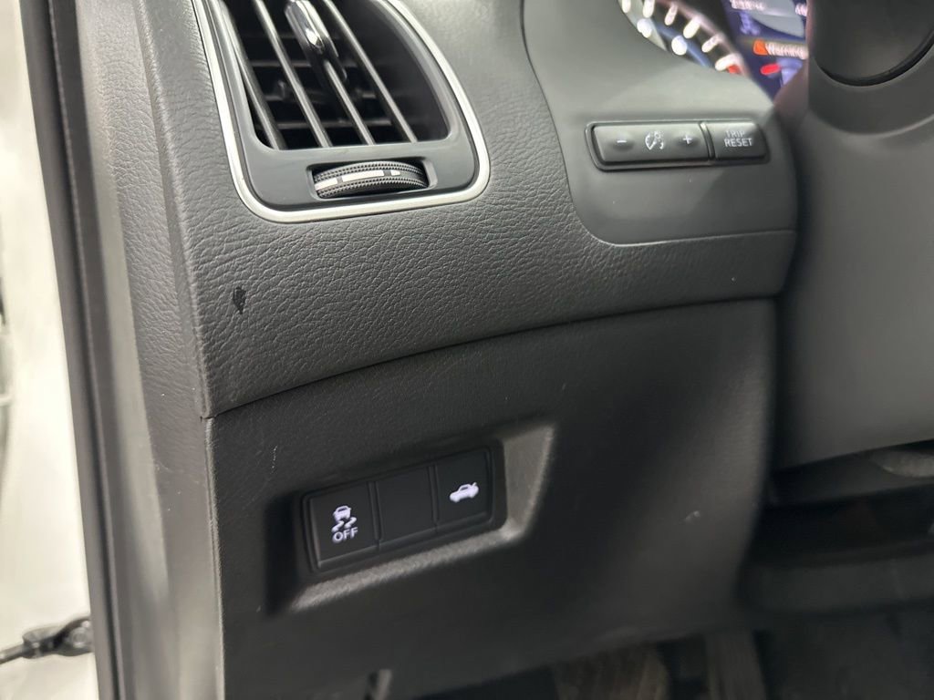 Used 2021 INFINITI Q50 Luxe w/ Cargo Package image 20