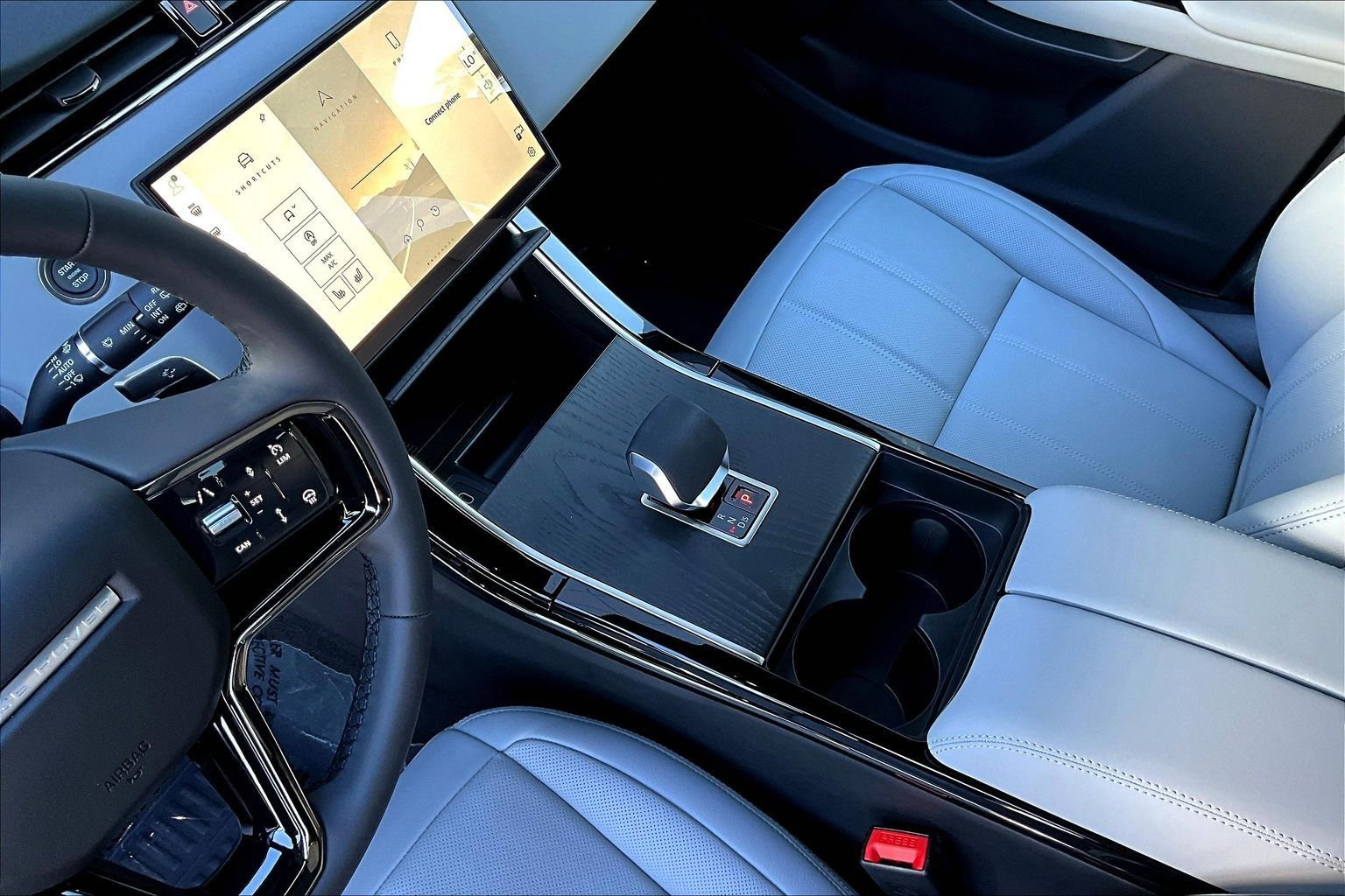 New 2026 Land Rover Range Rover Evoque S image 8