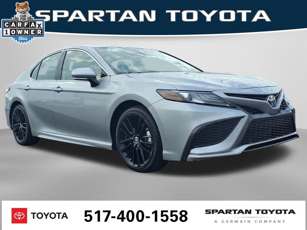 Used 2023 Toyota Camry XSE image 5