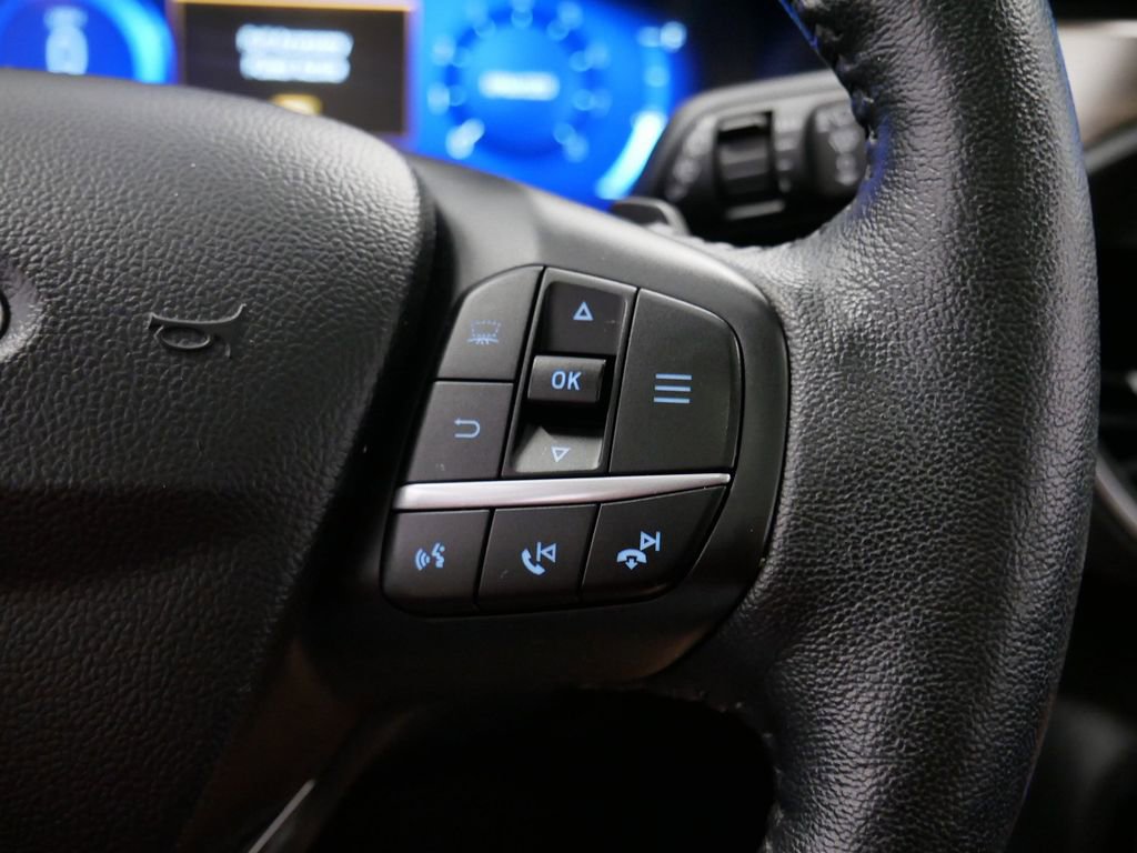 Used 2020 Ford Escape Titanium image 30