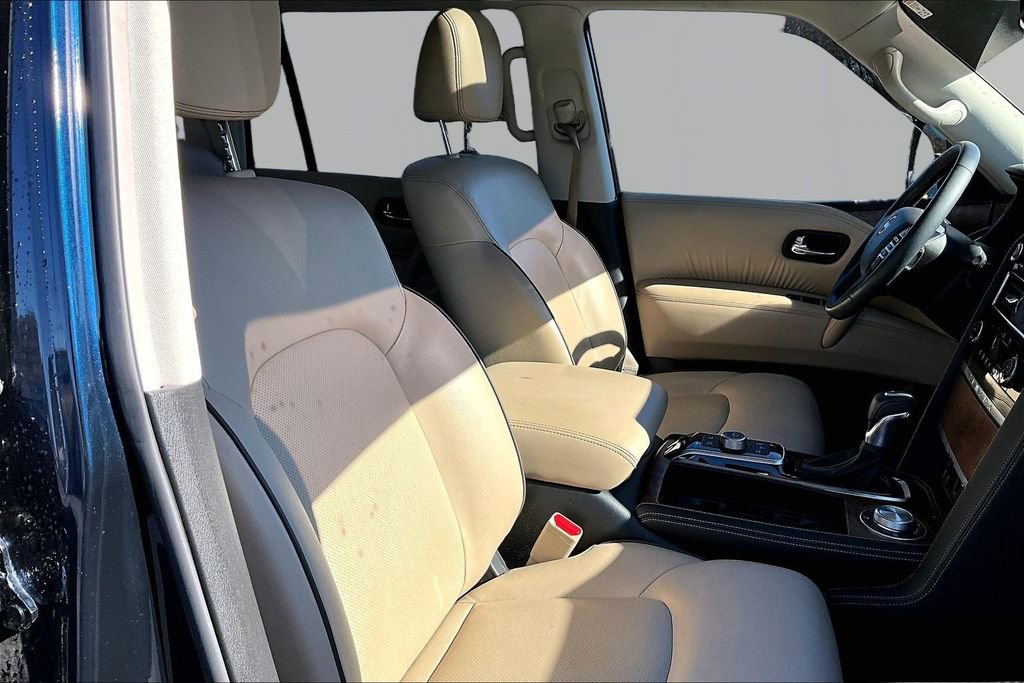 Used 2023 Nissan Armada SL w/ Captain's Chairs Package image 21