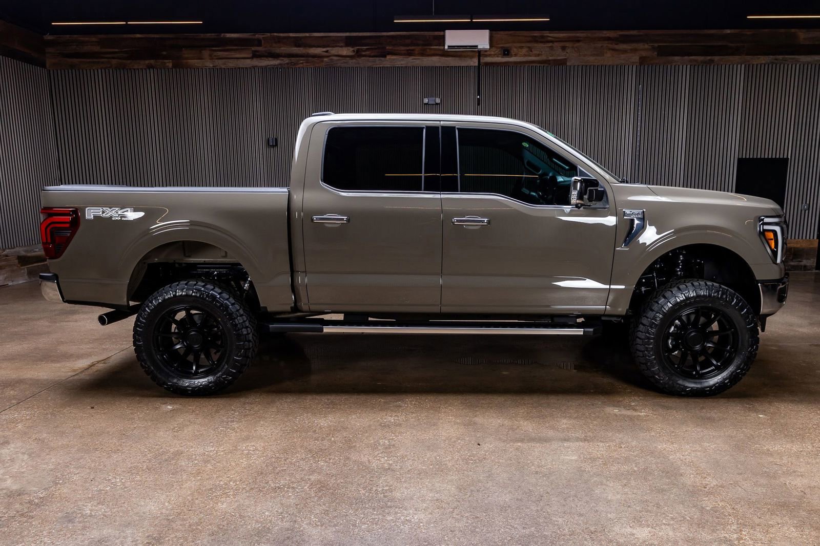 Used 2026 Ford F150 Lariat AWD/4WD image 11