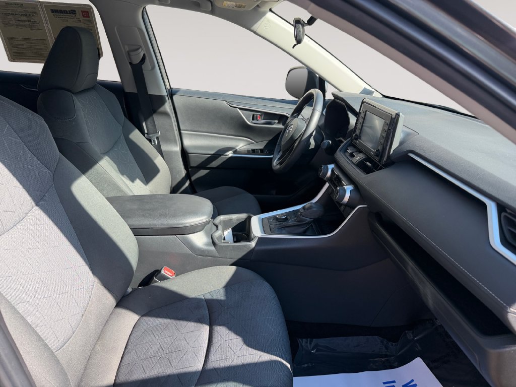Used 2022 Toyota RAV4 XLE w/ Convenience Package AWD/4WD image 15