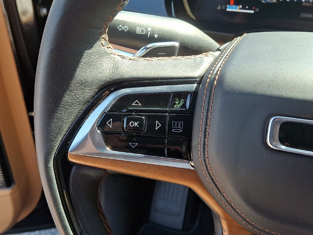 Used 2024 Jeep Grand Cherokee L Summit AWD/4WD image 24