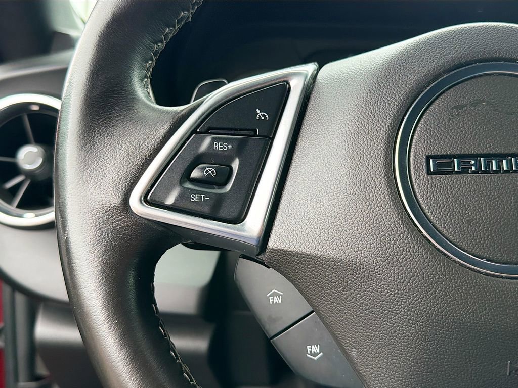 Used 2021 Chevrolet Camaro LT w/ Technology Package image 32