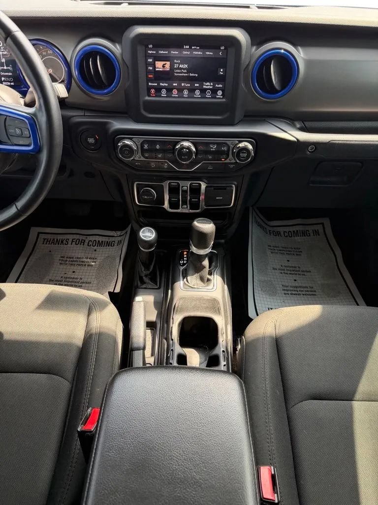 Used 2021 Jeep Gladiator Sport AWD/4WD image 20