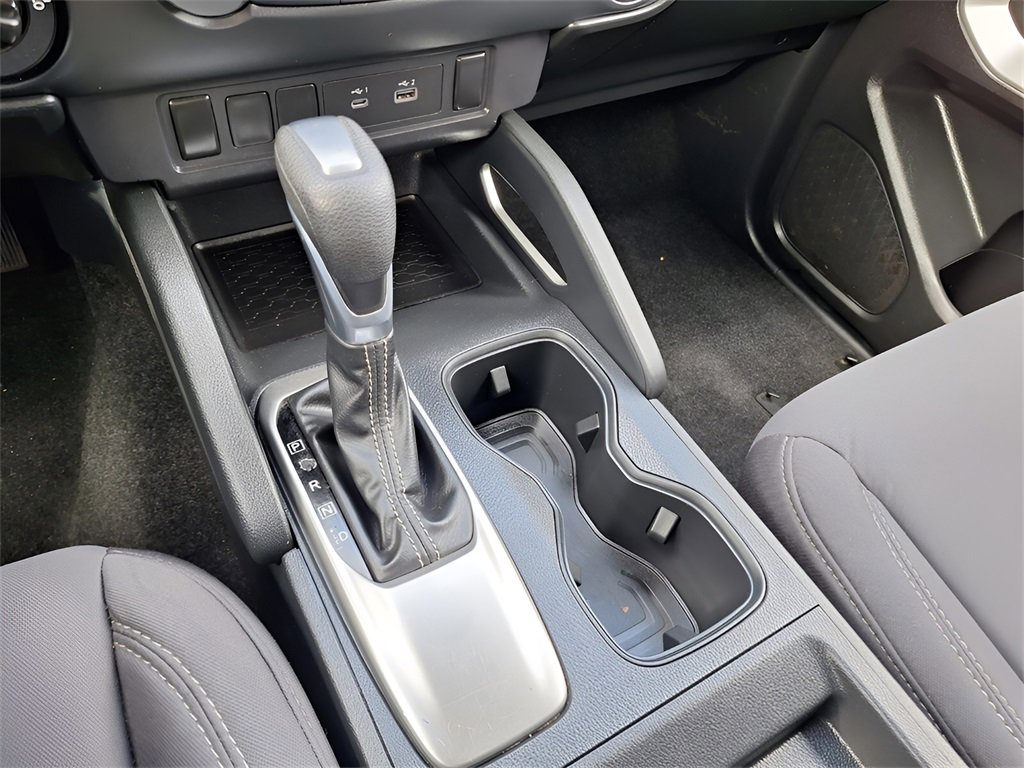 Used 2022 Nissan Frontier SV image 13