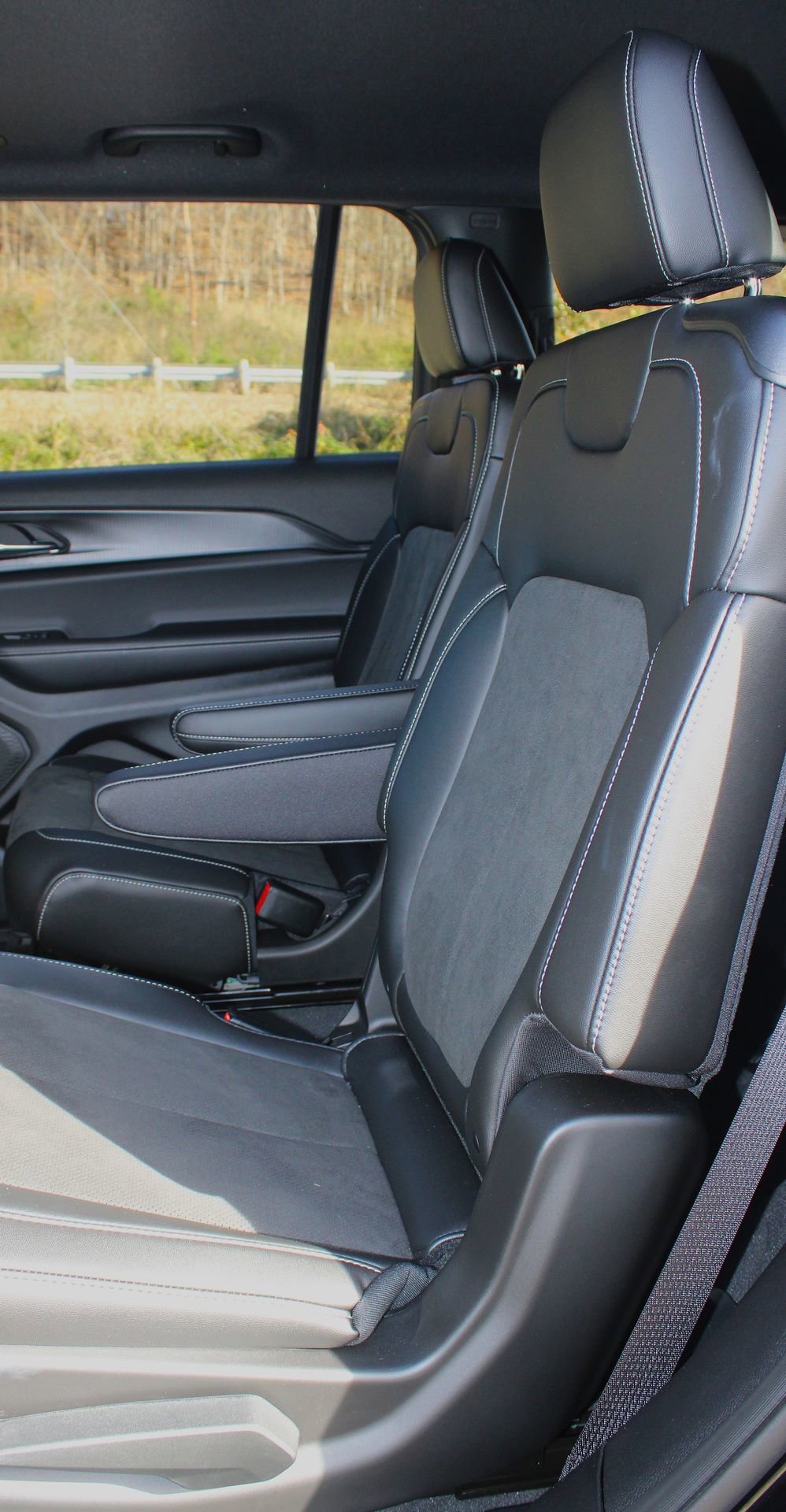 New 2025 Jeep Grand Cherokee L Altitude image 16