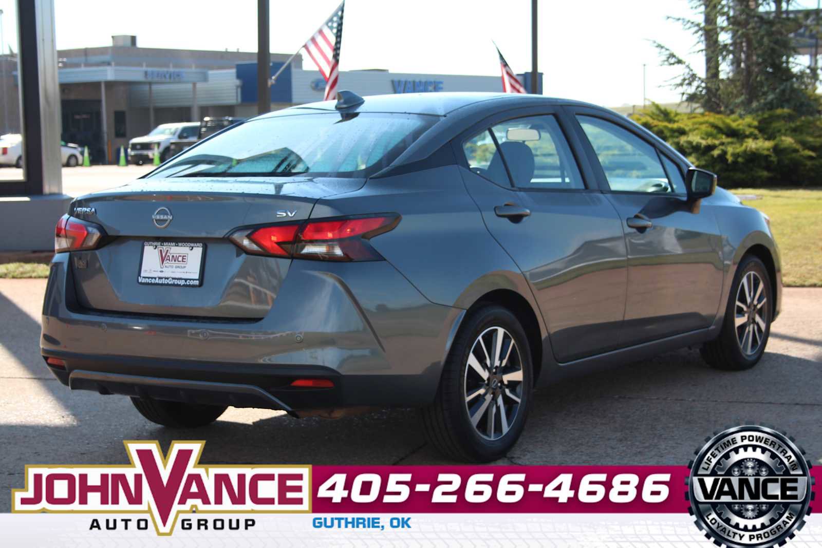 Used 2024 Nissan Versa SV FWD image 9