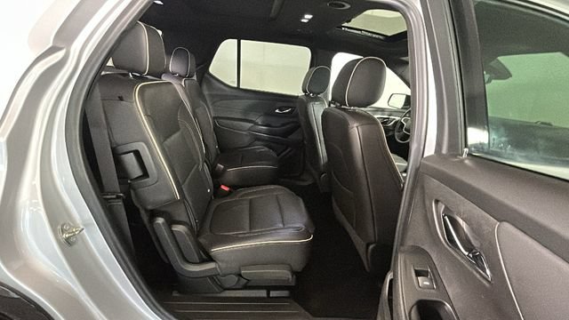 Used 2022 Chevrolet Traverse Premier w/ Redline Edition AWD/4WD image 29