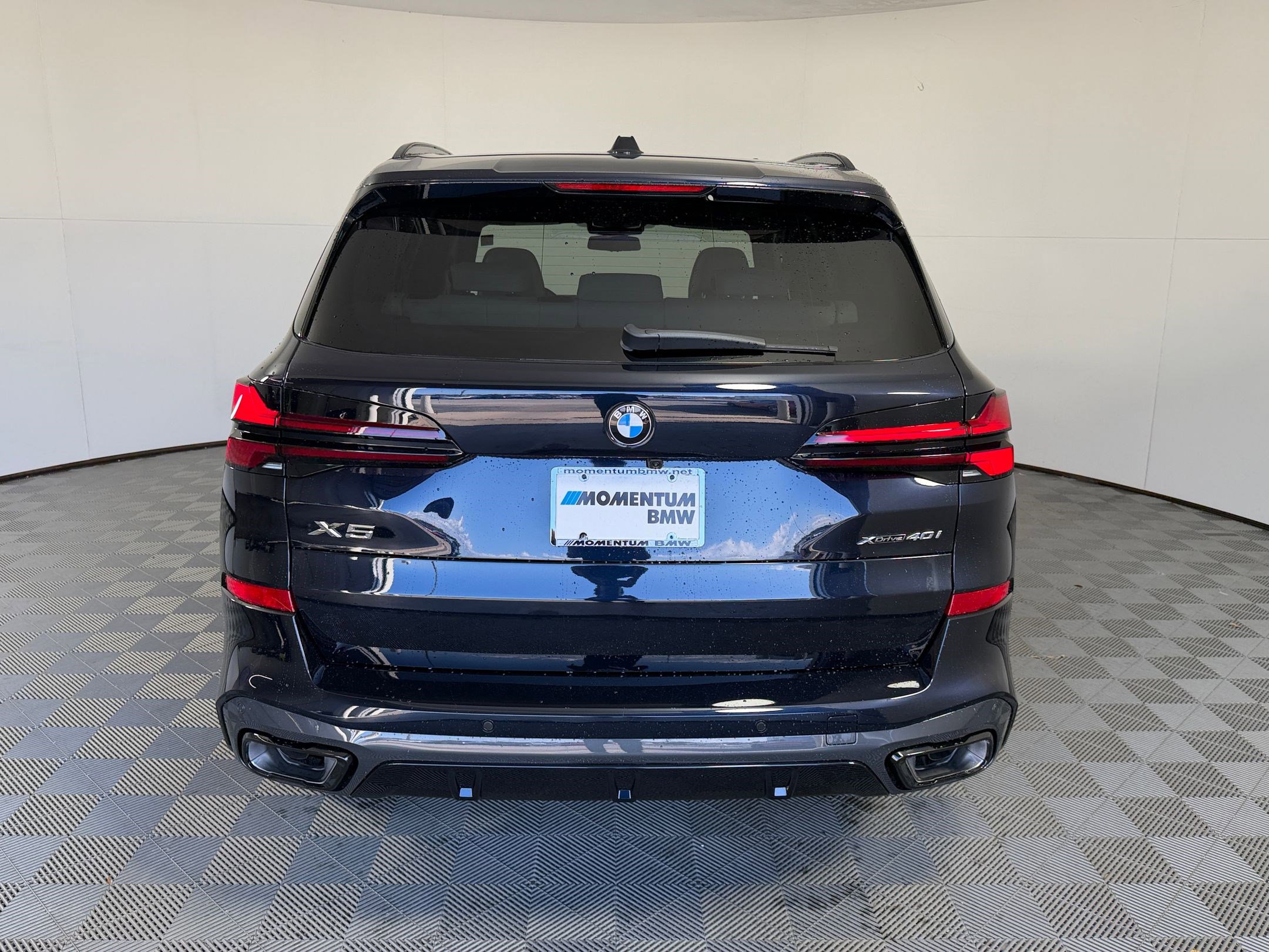 New 2026 BMW X5 xDrive40i w/ M Sport Package AWD/4WD image 10
