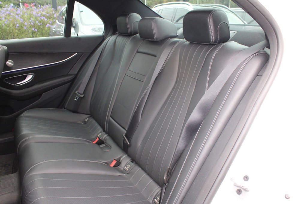 Certified 2022 Mercedes-Benz E 350 4MATIC Sedan image 21