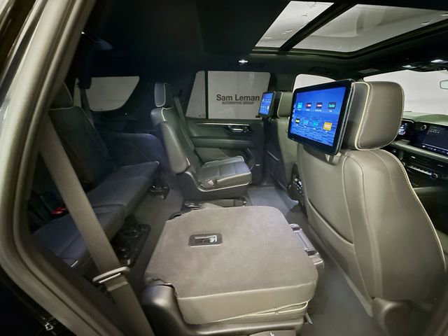 Used 2025 Chevrolet Tahoe Premier AWD/4WD image 33