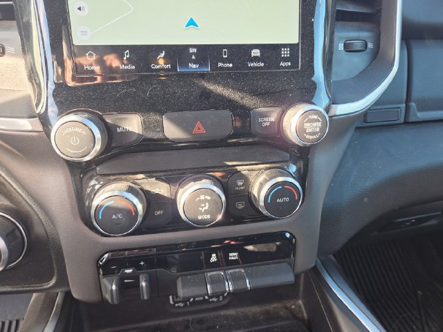 Used 2022 RAM 1500 Big Horn AWD/4WD image 9