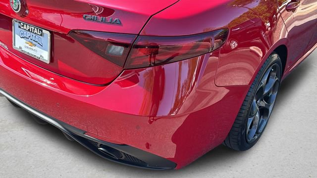 Used 2023 Alfa Romeo Giulia Estrema image 38